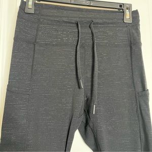 ZYIA Black Lined Battleship Pocket Drawstring Luxe Leggings